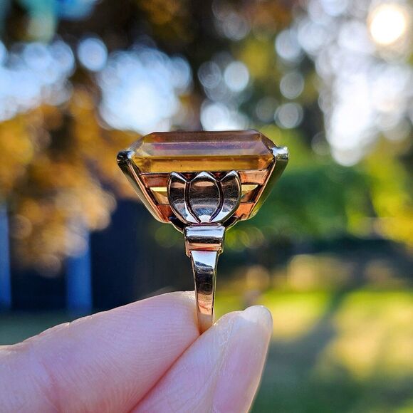 RARE Vintage Tiffany & Co. 18.5 Carats Emeral Cut Citrine 14k Gold Cocktail Ring - Picture 6 of 16